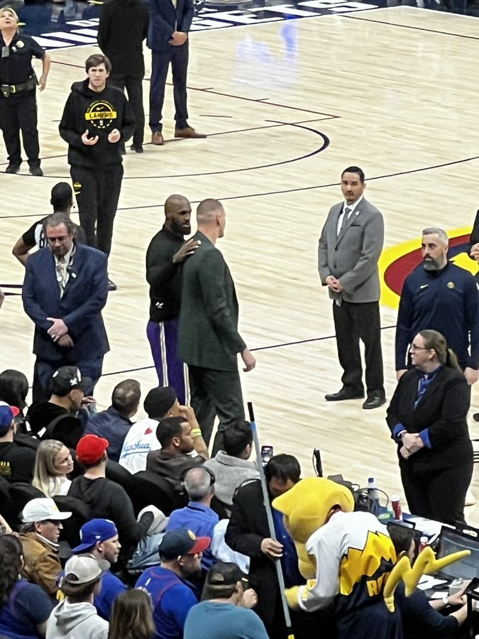 葡京娱乐场-詹姆斯：24年奥运会与约基奇的对决是我参加过的最杰出比赛之一