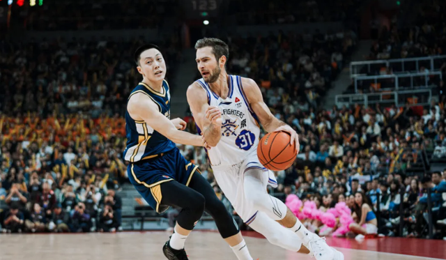 葡京娱乐场-CBA最新消息！北控男篮裁掉救火外援，琼斯或重返吉林男篮