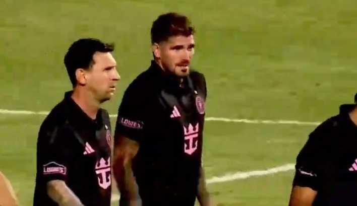 葡京娱乐场-梅西点球破门！险1分钟两球，破门之后不庆祝，苏亚雷斯造点